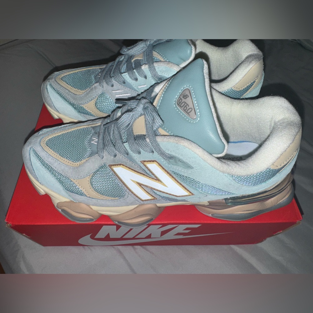 New Balance Women's Sneakers - Light Blue and Beige/ sorry No Box